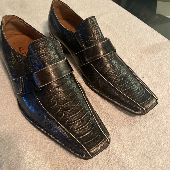 Excellent condition Aldo leather dress shoes  size 41 (8.5) - Picture 2 of 3